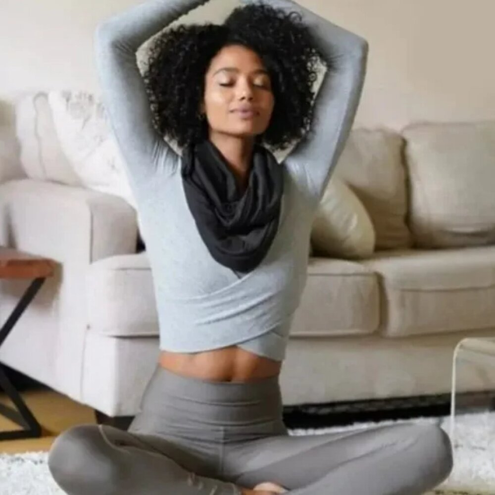 Beyond Yoga Pocket Infinity Scarf Black